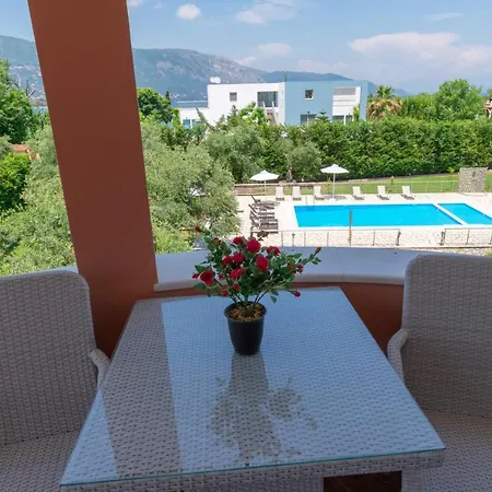 Villa Corfu - Villa Rosa 2 *